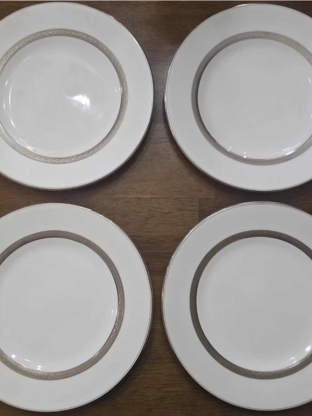 Discontinued Set Of 4 Waterford Araghlin Platinum China Salad Plates Bone China